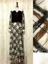 新商品USAワンピ・チロルスカート・ブラウス合計4点UP♪