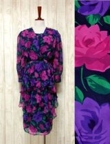 新商品ティアードドレス・刺繍ブラウス・スカート他合計4点UP♪