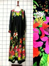 新商品  センス抜群!!Vintage dress＆クラッチバッグ合計3点UP