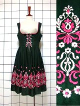 新商品 360度刺繍ディアンドルチロルワンピース UP