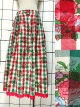 新商品 花柄チェックチロルスカート・小花柄チロルベスト・総レースブラウス UP