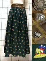 新商品 帽子柄が可愛いチロルスカートやフリルレース装飾チロルブラウスなど UP