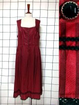 新商品 大人Vintage style!!ワインレッド×ボルドーチロルドレス!!フラワーレース装飾×70'sドレスワンピースなど UP