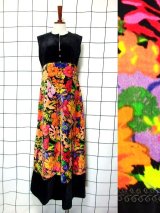 新商品 ヴィンテージ感際立つレトロサイケなカラーリング!!EUROヴィンテージドレスなど UP