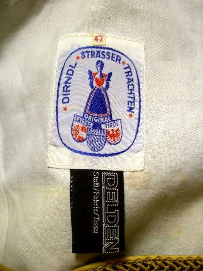 画像2: 花刺繍が素晴らしい 深みのあるネイビーカラー ディアンドル チロルワンピース ドイツ民族衣装 舞台 演奏会 フォークダンス オクトーバーフェスト 【1438】