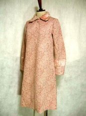 画像2: ヨーロッパ古着　襟と袖にファー♪ローズピンク×フラワーモチーフ模様★　レトロワンピース (2)