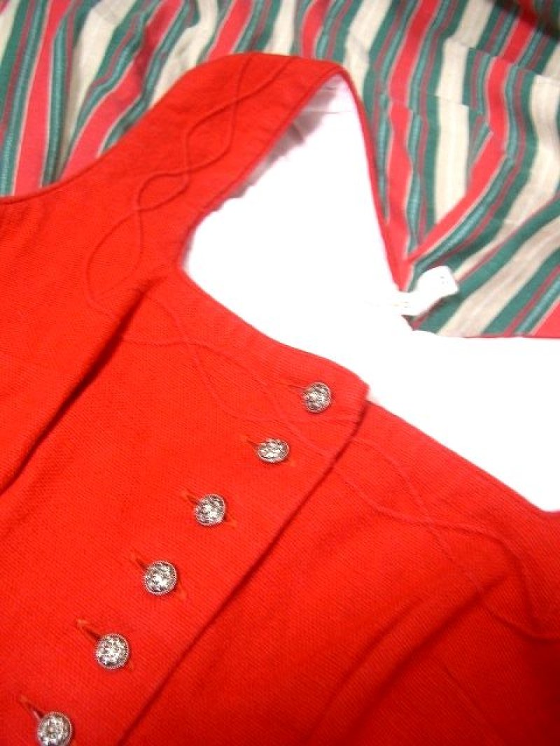 画像3: ストライプ柄切り替えデザインが素敵 こだわりありのコンチョボタン ディアンドル チロルワンピース ドイツ民族衣装 舞台 演奏会 フォークダンス オクトーバーフェスト 【1752】