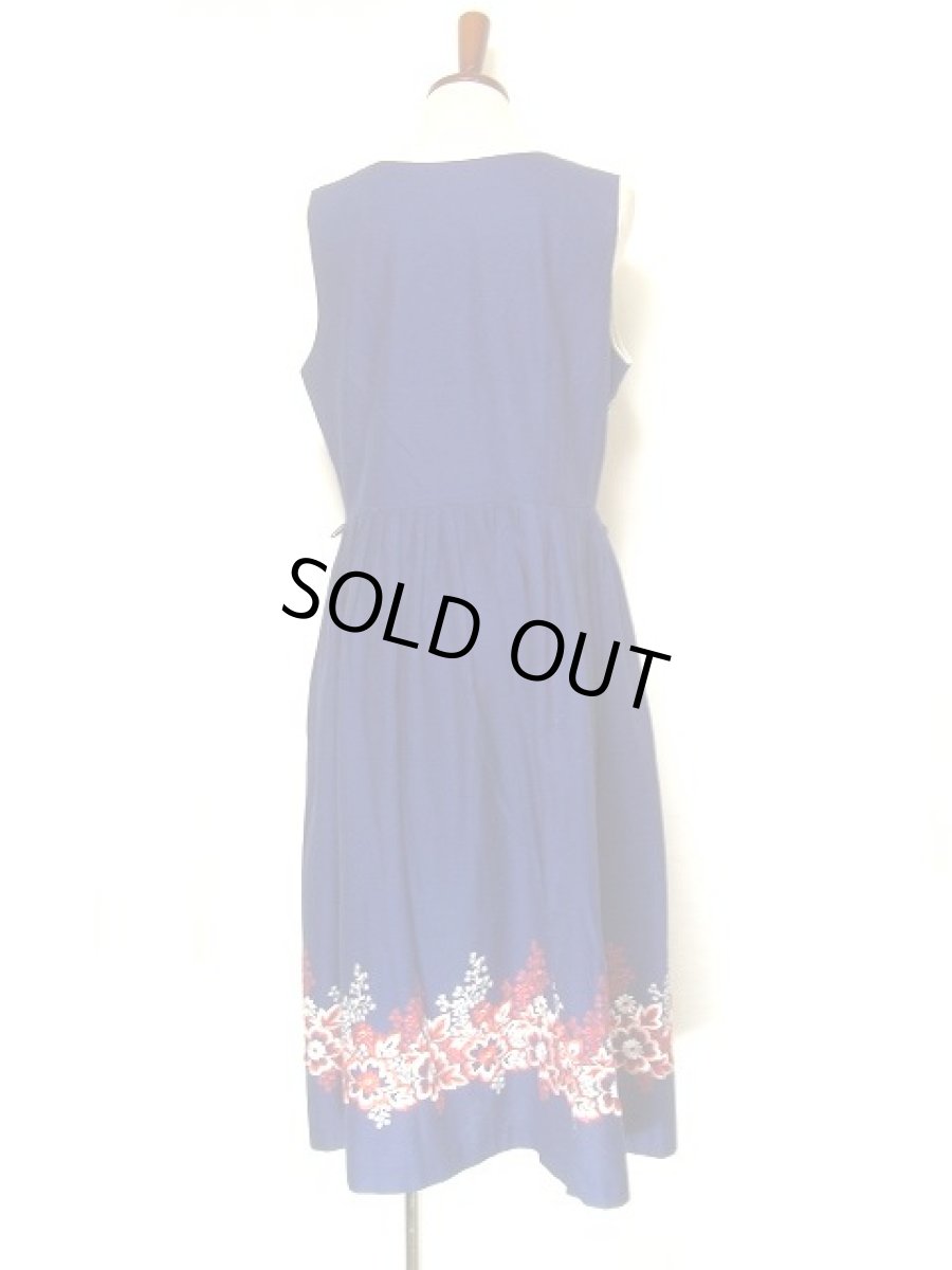 画像3: 刺繍だけでも主役級の逸品 ディアンドル チロルワンピース ドイツ民族衣装 舞台 演奏会 フォークダンス オクトーバーフェスト 【1805】 (3)