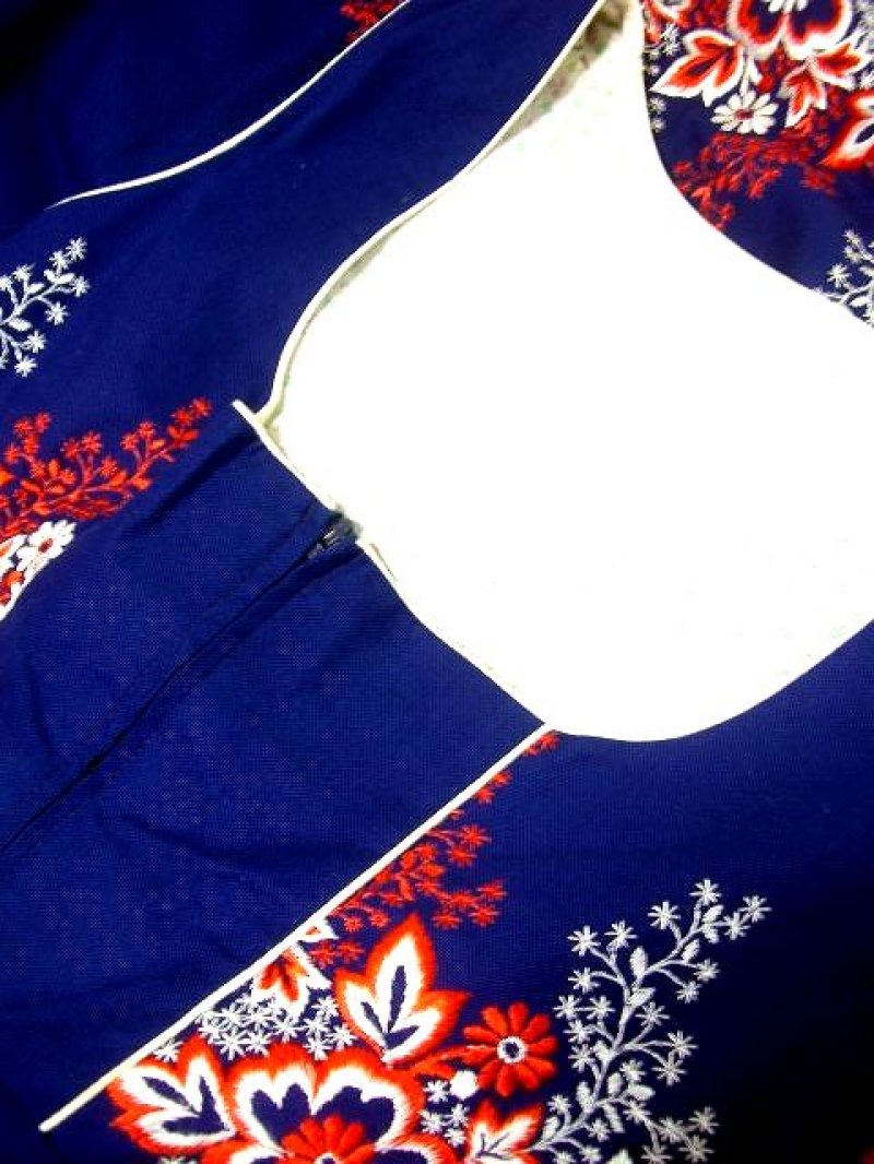 画像3: 刺繍だけでも主役級の逸品 ディアンドル チロルワンピース ドイツ民族衣装 舞台 演奏会 フォークダンス オクトーバーフェスト 【1805】