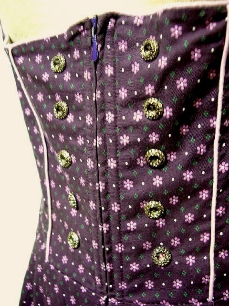 画像2: ドット柄×小花柄が可愛い パープル ディアンドル チロルワンピース ドイツ民族衣装 舞台 演奏会 フォークダンス オクトーバーフェスト 【1894】