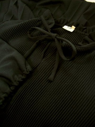 画像3: ヨーロッパ古着　胸元リボン結び×プリーツ♪シンプルに可愛い!!レトロクラシカル　アンティークドレスワンピース　黒