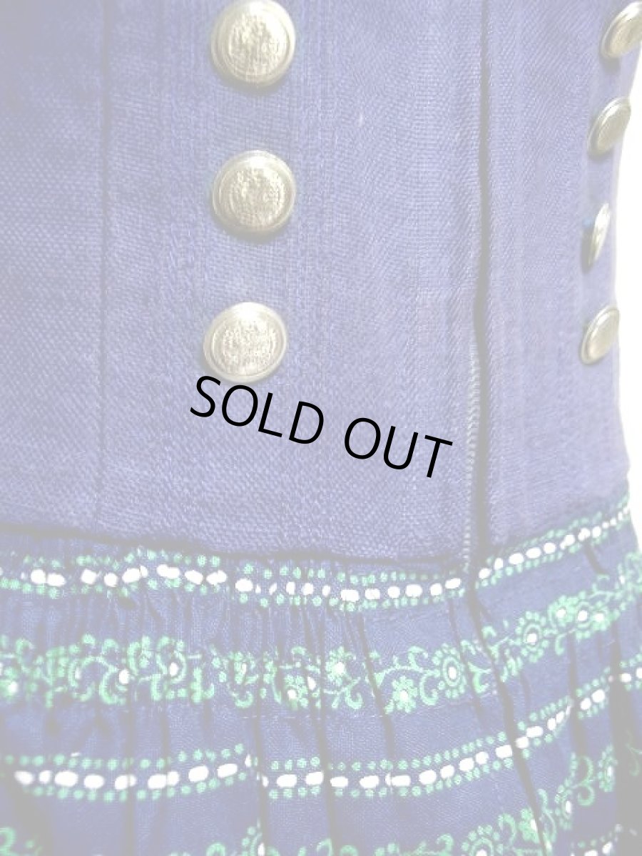 画像4: デニムテイスト×小花柄切り替えし コインボタン装飾 ネイビー ディアンドル チロルワンピース ドイツ民族衣装 舞台 演奏会 フォークダンス オクトーバーフェスト 【2085】 (4)