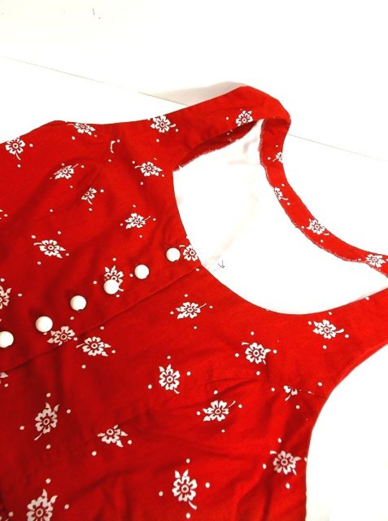 画像3: さらっと着こなして可愛い ドット柄×小花柄プリント レトロガーリー ディアンドル チロルワンピース ドイツ民族衣装 舞台 演奏会 フォークダンス オクトーバーフェスト 【2264】