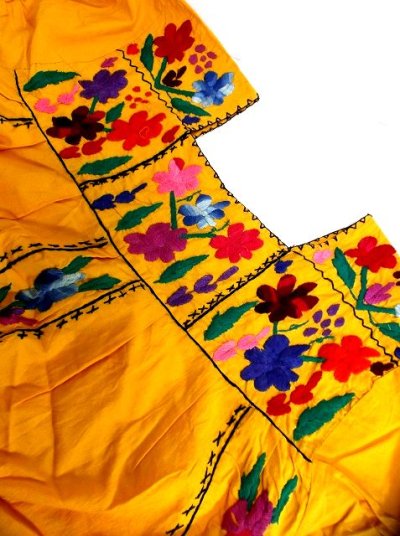 画像3: 手刺繍がたっぷり丁寧に施された温かみのあるVintageメキシカンドレス3×花