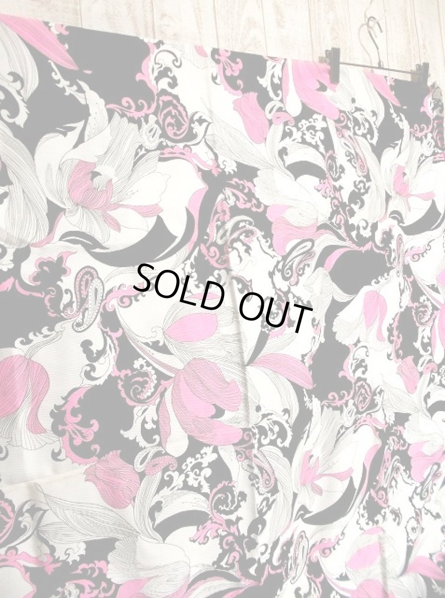 画像2: ☆　USA Vintageファブリック　サイケフラワー　110ｃｍ×118ｃｍ　☆  (2)