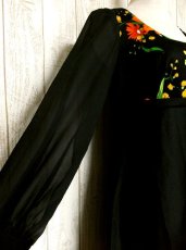 画像4: ヨーロッパヴィンテージ♪70'sレトロポップ☆袖はバルーン!!フラワープリント柄切替しアンティークドレス　衣装にもおすすめ (4)