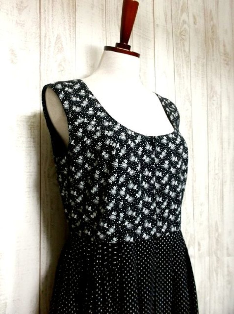 画像1: ドット柄×小花柄切り替えし アンティークレース付 ディアンドル チロルワンピース ドイツ民族衣装 舞台 演奏会 フォークダンス オクトーバーフェスト 【1803】