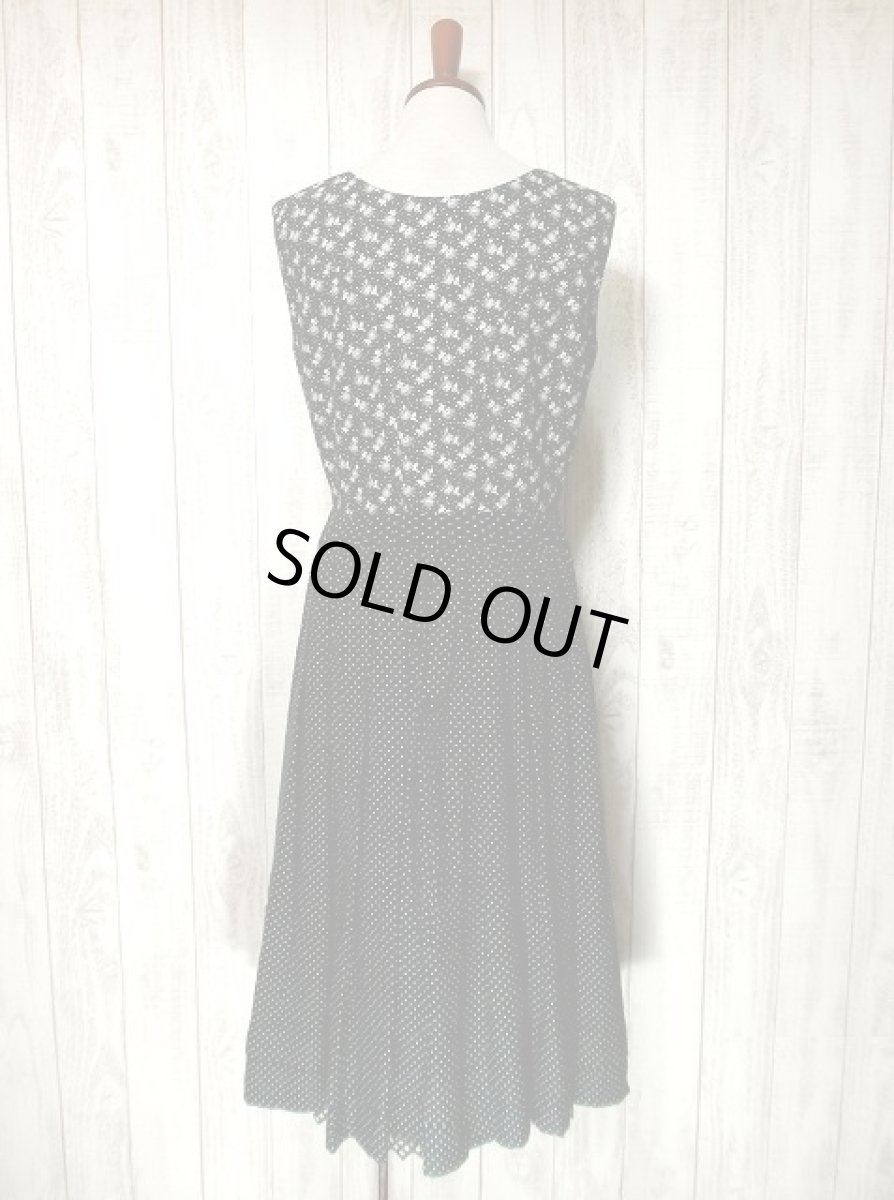 画像2: ドット柄×小花柄切り替えし アンティークレース付 ディアンドル チロルワンピース ドイツ民族衣装 舞台 演奏会 フォークダンス オクトーバーフェスト 【1803】 (2)