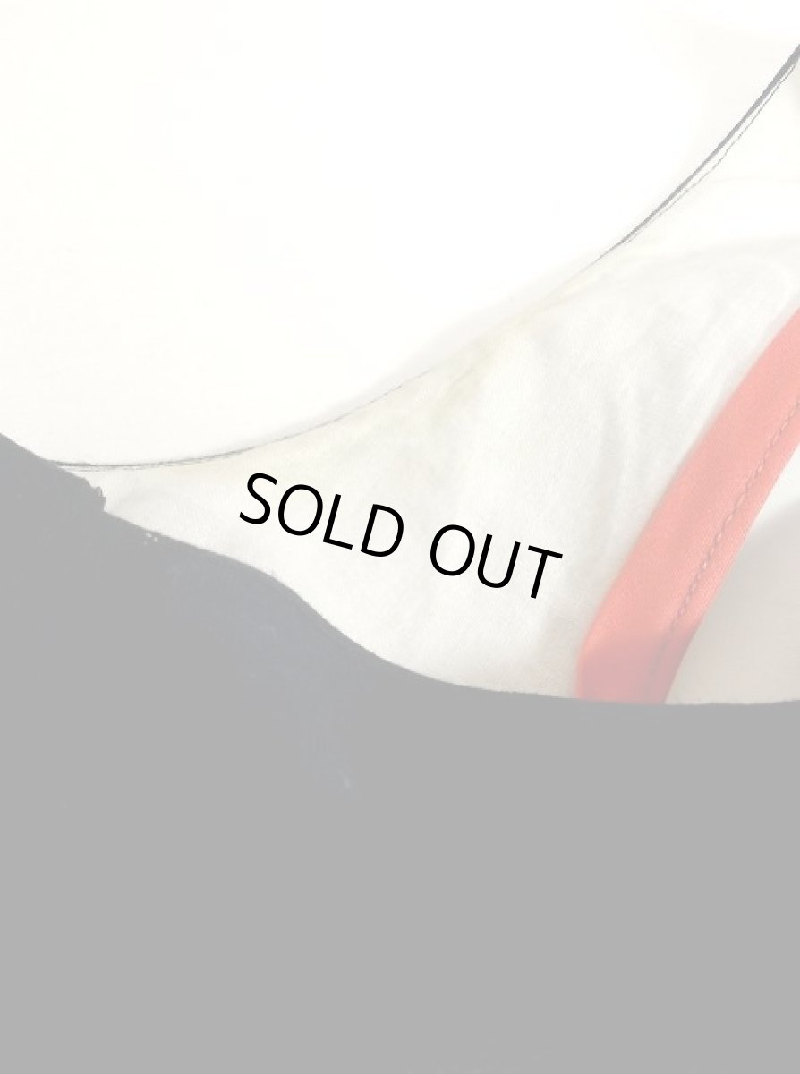 画像5: ネイビー地にピンクのお花刺繍がぷっくり浮かび上がる 素晴らしいお花刺繍 ディアンドル チロルワンピース ドイツ民族衣装 舞台 演奏会 フォークダンス オクトーバーフェスト 【2761】 (5)