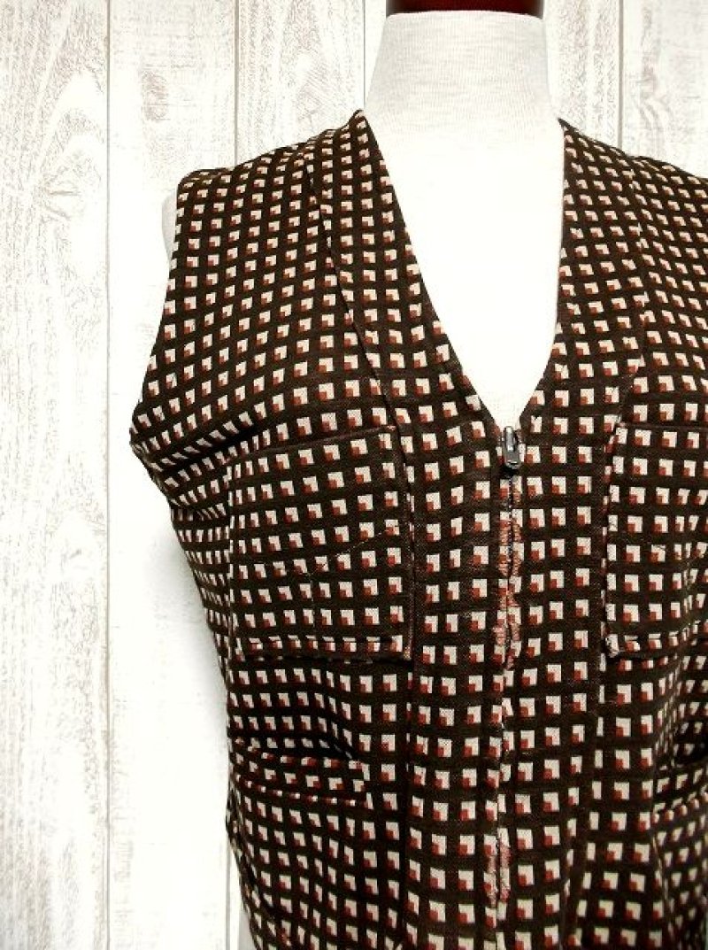 画像2: レトロ柄が可愛い!!ブラウン×オレンジ ジッパーベスト