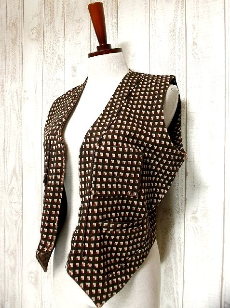 画像1: レトロ柄が可愛い!!ブラウン×オレンジ ジッパーベスト