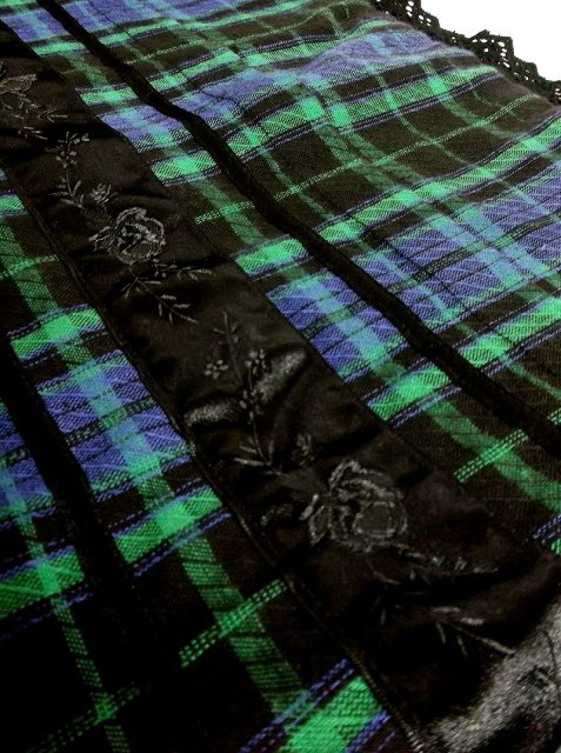 画像3: チェック柄×大人ガーリー 素晴らしいシルエット ハートボタン・レース使いも可愛い ディアンドル チロルワンピース ドイツ民族衣装 舞台 演奏会 フォークダンス オクトーバーフェスト 【2975】