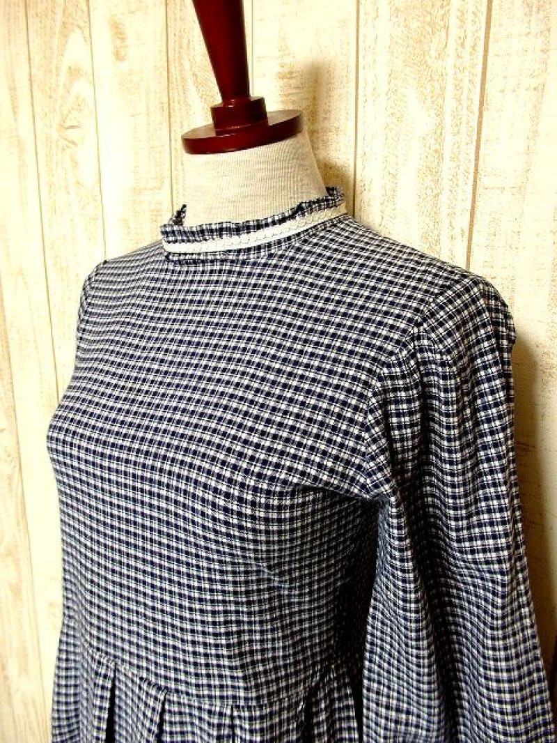 画像1: チェック柄 ホワイトレース ネイビー ホワイト ふんわり袖 レトロ ガーリー 長袖 ヨーロッパ古着 ヴィンテージドレス 【3074】