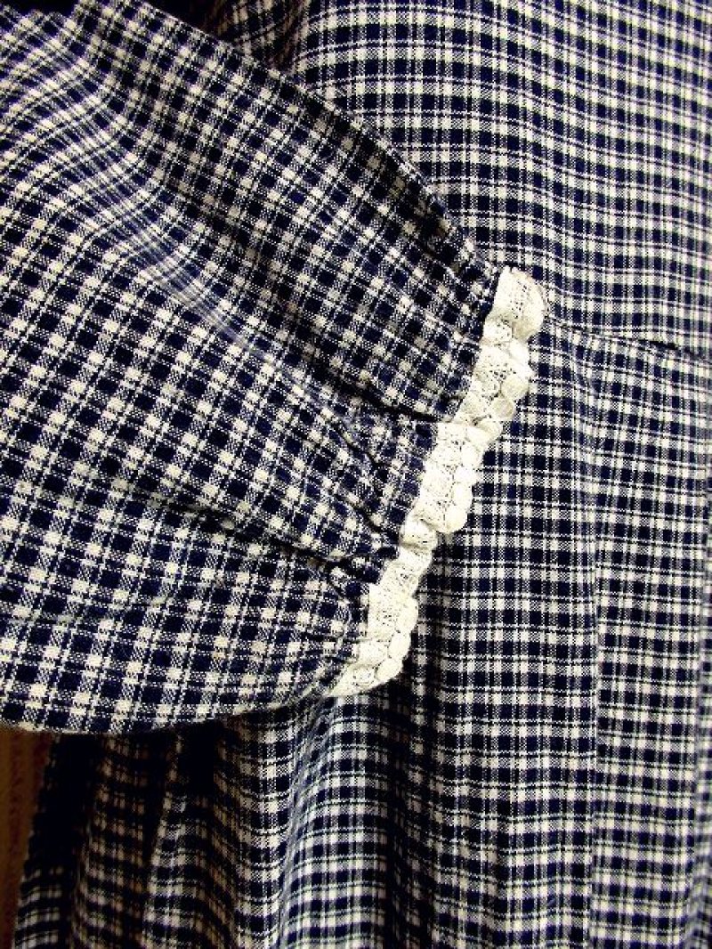 画像3: チェック柄 ホワイトレース ネイビー ホワイト ふんわり袖 レトロ ガーリー 長袖 ヨーロッパ古着 ヴィンテージドレス 【3074】