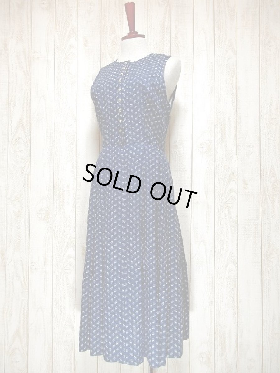 画像2: ネイビー×小花柄が可愛い ディアンドル チロルワンピース ドイツ民族衣装 舞台 演奏会 フォークダンス オクトーバーフェスト 【3170】 (2)