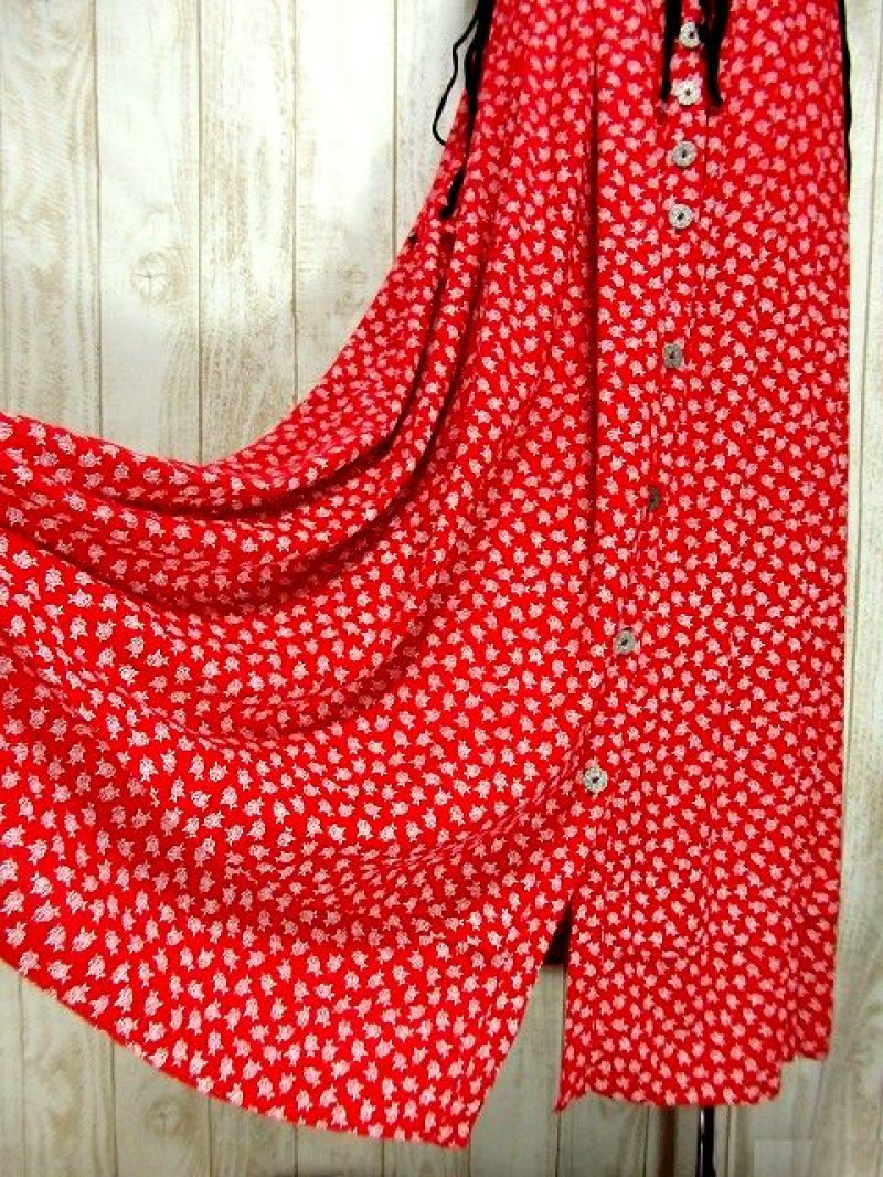 画像2: 薔薇柄切り替えし めずらしいデザインが魅力的すぎる 大人レトロクラシカル ディアンドル チロルワンピース ドイツ民族衣装 舞台 演奏会 フォークダンス オクトーバーフェスト 【3610】