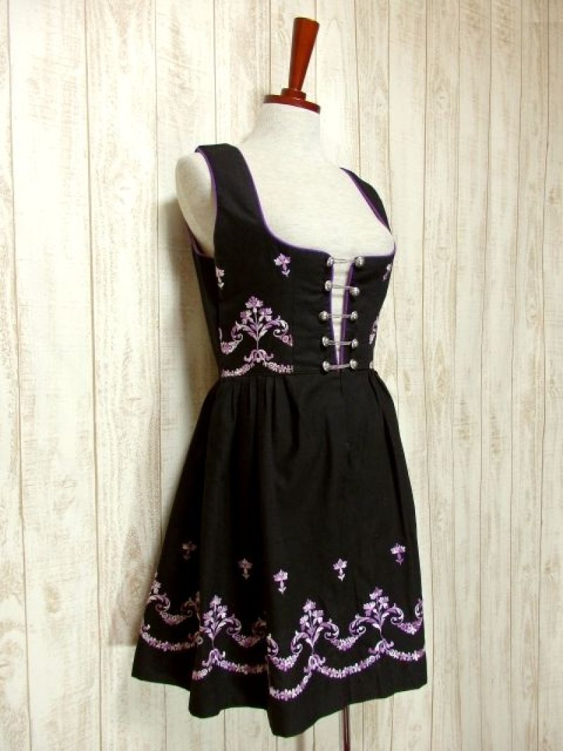 画像1: パープルグラデーションの素晴らしいお花刺繍がぷっくり浮かび上がる ディアンドル チロルワンピース ドイツ民族衣装 舞台 演奏会 フォークダンス オクトーバーフェスト 【3716】