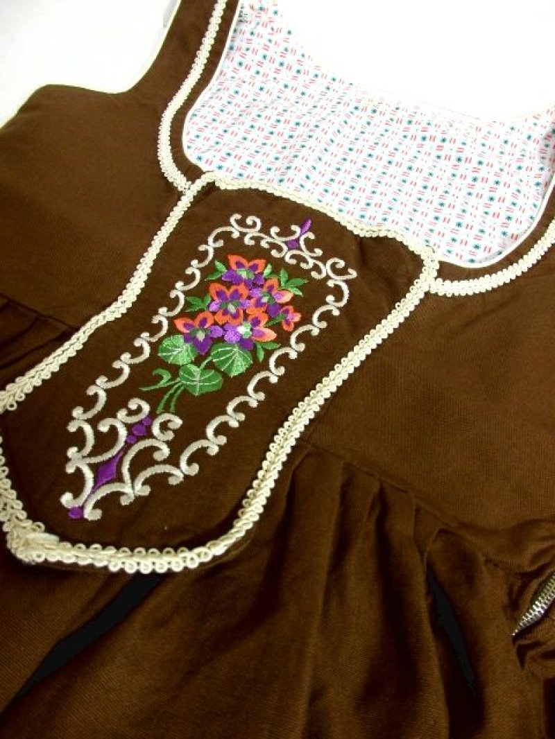 画像3: ぷっくりお花刺繍 ブレード装飾も愛い ウエストキュッとスカートふんわり ディアンドル チロルワンピース ドイツ民族衣装 舞台 演奏会 フォークダンス オクトーバーフェスト 【3713】