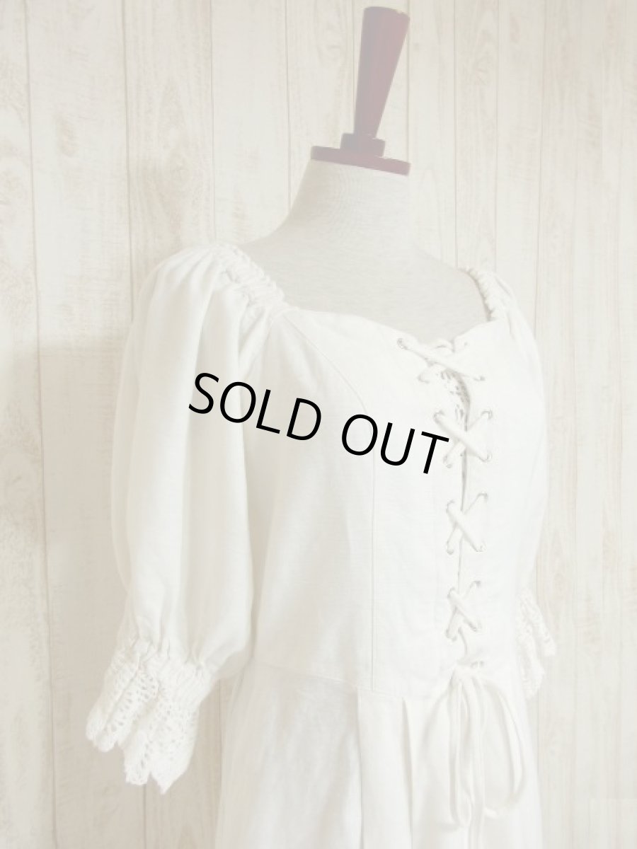 画像2: 大人ガーリー究極の逸品 透かし編みかぎ針りレースクラシカルフォルムが素晴らしい リネン ディアンドル チロルドレス ドイツ民族衣装 舞台 演奏会 フォークダンス オクトーバーフェスト 【4252】 (2)