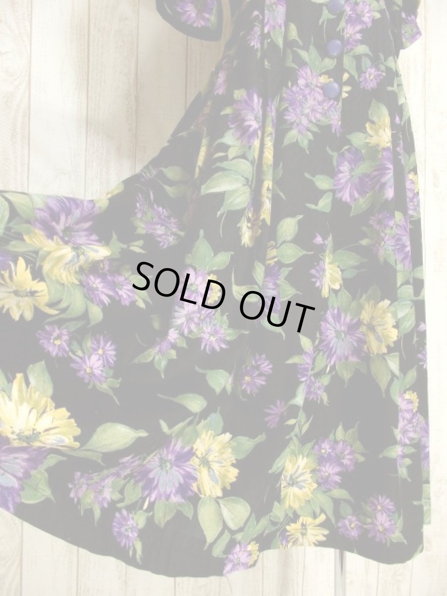 画像3: 大人クラシカルな雰囲気たっぷり アンティークフラワー柄切り替えデザインス ウエストキュッとスカートふんわり ディアンドル チロルワンピース ドイツ民族衣装 舞台 演奏会 フォークダンス オクトーバーフェスト 【4153】 (3)