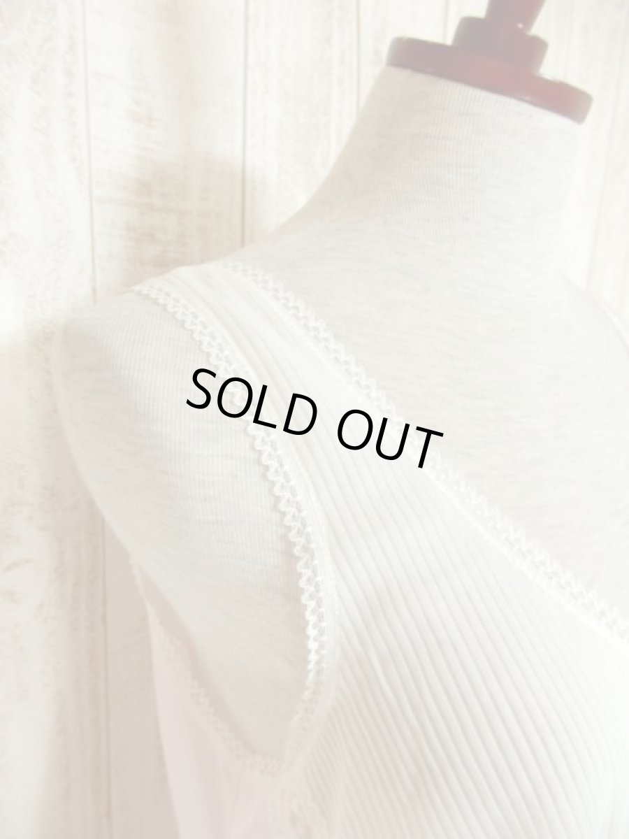 画像7: ヨーロッパ古着　ワンピースにはもちろん♪重ね着にも便利で可愛い!!ヨーロッパスリップドレスワンピース　オフホワイト×ペールピンク (7)