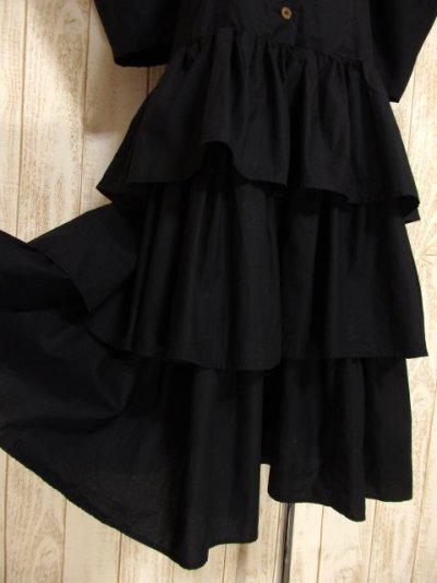 画像2: ヨーロッパ古着　3段ティアードスカート×ふんわりクラシカルな雰囲気♪ヨーロピアンレトロアンティークドレス