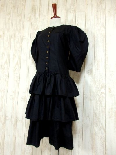 画像1: ヨーロッパ古着　3段ティアードスカート×ふんわりクラシカルな雰囲気♪ヨーロピアンレトロアンティークドレス