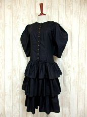画像2: ヨーロッパ古着　3段ティアードスカート×ふんわりクラシカルな雰囲気♪ヨーロピアンレトロアンティークドレス (2)