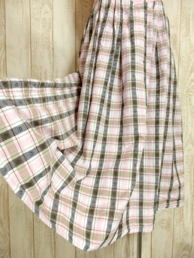 画像2: PINK×チェック柄・小花柄切り替えしがとびっきり可愛い ディアンドル チロルワンピース ドイツ民族衣装 舞台 演奏会 フォークダンス オクトーバーフェスト 【4663】