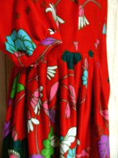 画像8: ヨーロッパ古着　とびきり可愛い!!レトロポップフラワー×ふんわりスカート♪大人可愛いヴィンテージドレス (8)