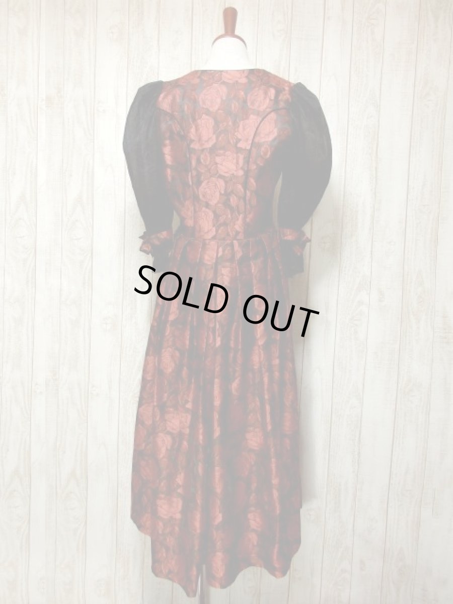 画像5: アンティークフラワー織り×両袖リボン装飾 ふんわりパフスリーブ 大人レトロクラシカル ディアンドル チロルワンピース ドイツ民族衣装 舞台 演奏会 フォークダンス オクトーバーフェスト 【4954】 (5)