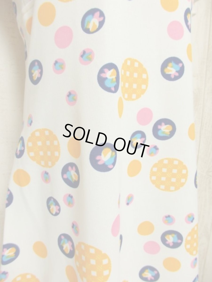 画像7: ドット柄 スクエア柄 花柄 ホワイト 70's ポップ 半袖 レトロ ヨーロッパ古着 ヴィンテージワンピース【4991】 (7)