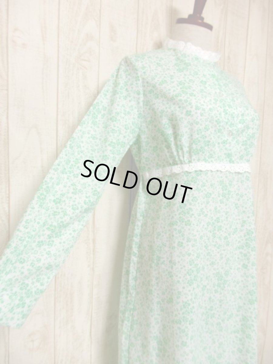 画像4: 花柄 レース装飾 バックウエストリボン レトロ 長袖 ヨーロッパ古着 ヴィンテージワンピースドレス 【4998】 (4)