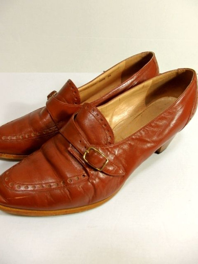 画像2: ハンガリー製!!!　レザー×ゴールドバックル♪ウッドヒールも素敵★　レトロアンティークパンプス