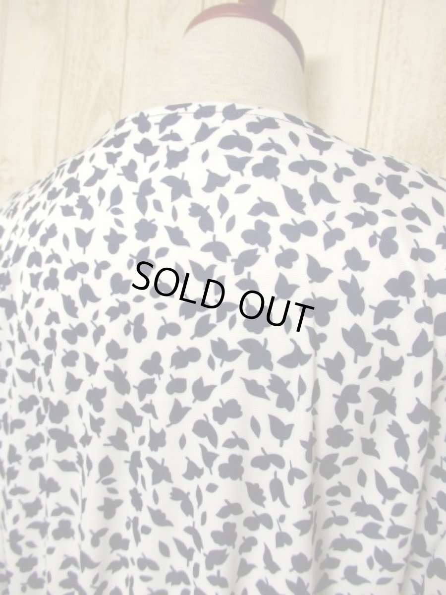 画像7: リーフ柄 ネイビー ホワイト ベルトSET ウエストゴム レトロ 長袖 ヨーロッパ古着 ヴィンテージドレス  (7)