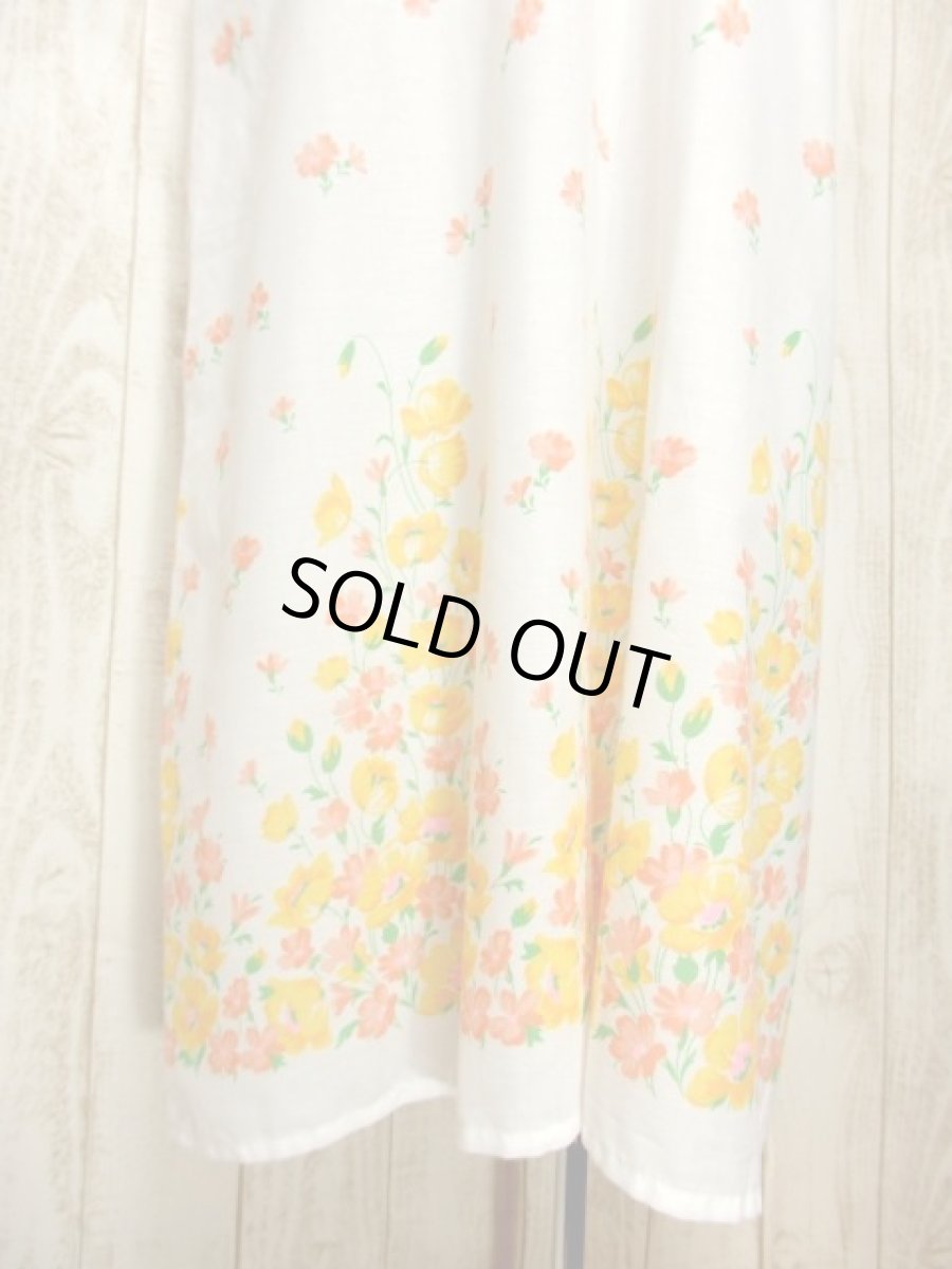 画像8: ヨーロッパ古着　可愛らしいアンティークフラワープリント×フリル×リボンテープ装飾♪　ふんわり乙女ガーリーヴィンテージドレス (8)