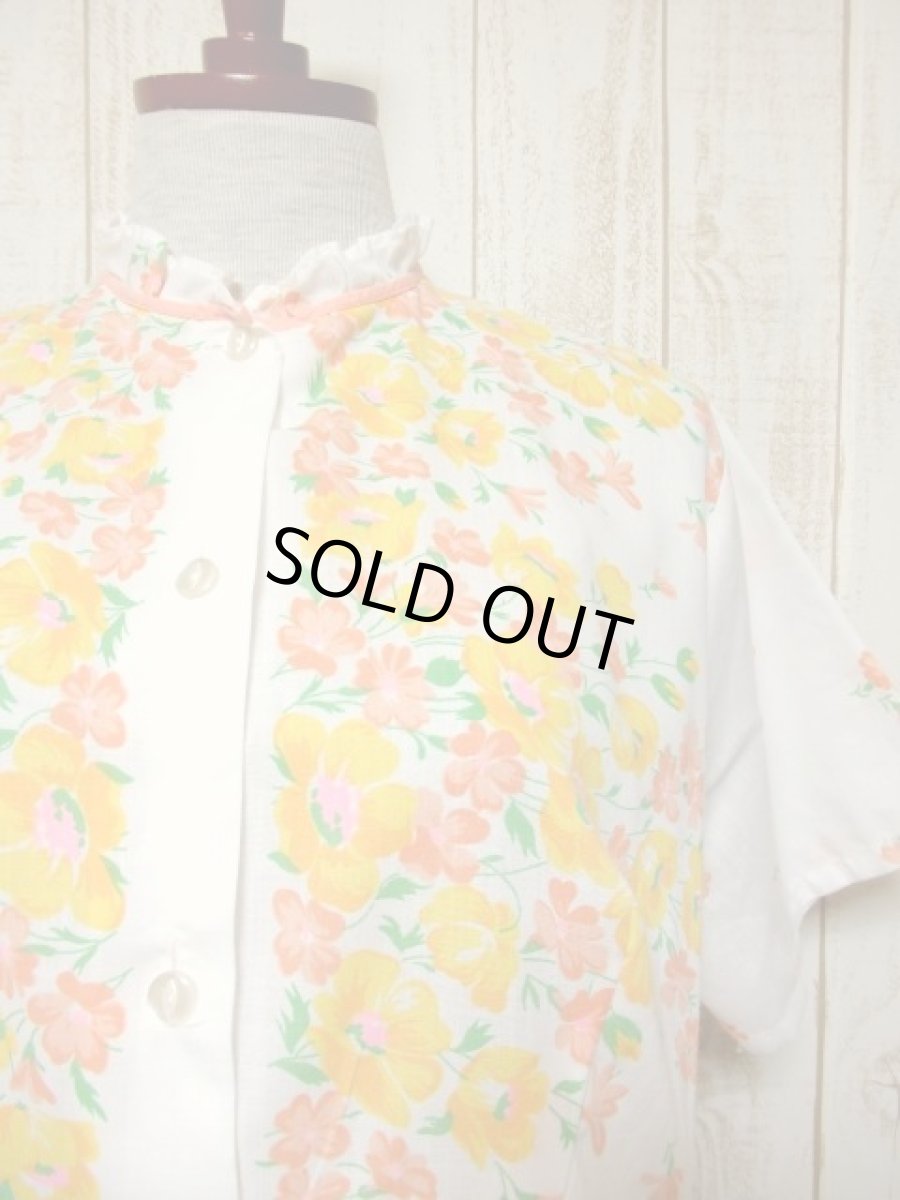 画像6: ヨーロッパ古着　可愛らしいアンティークフラワープリント×フリル×リボンテープ装飾♪　ふんわり乙女ガーリーヴィンテージドレス (6)