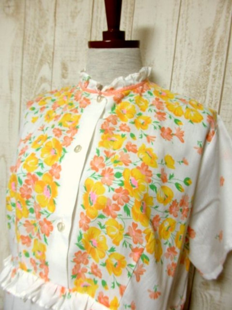 画像1: ヨーロッパ古着 可愛らしいアンティークフラワープリント×フリル×リボンテープ装飾♪ ふんわり乙女ガーリーヴィンテージドレス