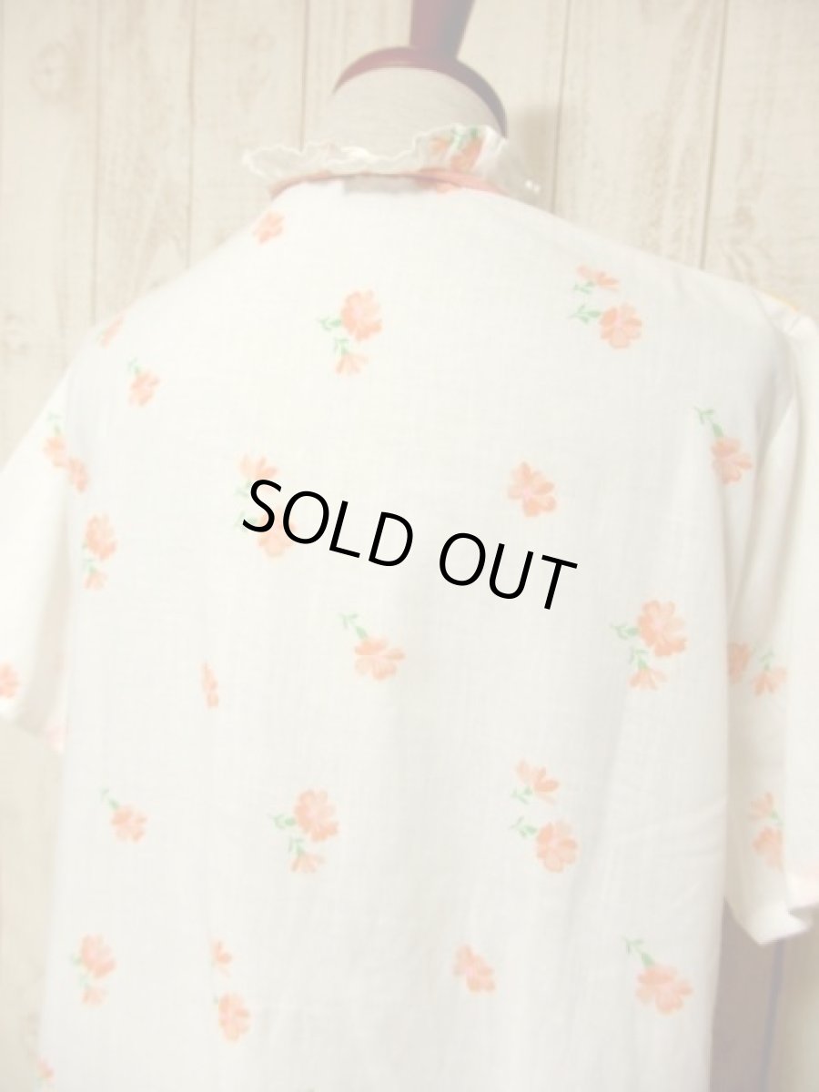 画像9: ヨーロッパ古着　可愛らしいアンティークフラワープリント×フリル×リボンテープ装飾♪　ふんわり乙女ガーリーヴィンテージドレス (9)