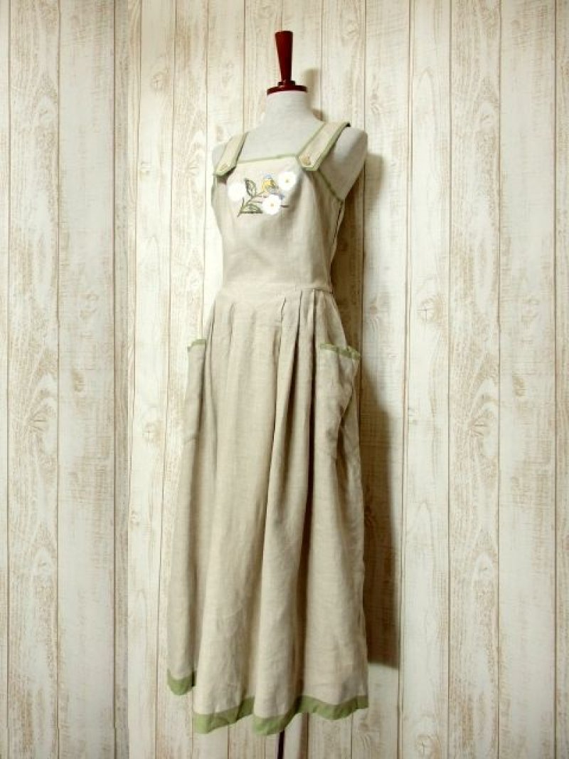 画像1: オーストリア製!!小鳥×お花刺繍装飾 デザインが可愛い 大人ナチュラルガーリー ディアンドル チロルワンピース ドイツ民族衣装 舞台 演奏会 フォークダンス オクトーバーフェスト 【5283】